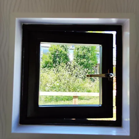 شاليه Desart School Garden *