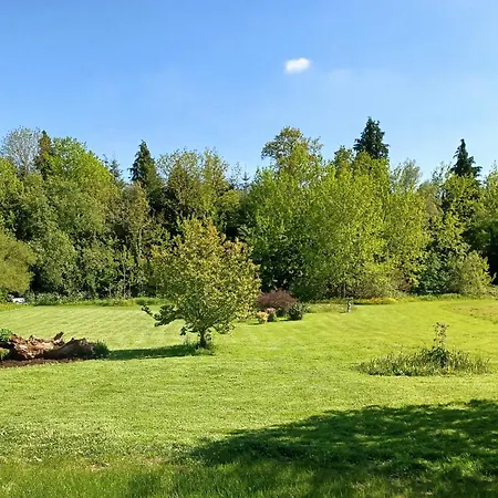 شاليه Desart School Garden