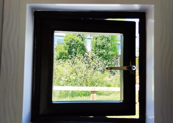 Шале Desart School Garden *