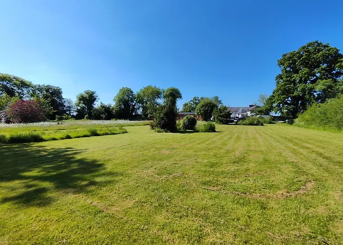 Desart School Garden Шале *